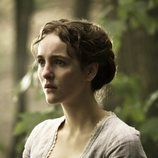 Ann Skelly es Beth Winters en 'Death and Nightingales'