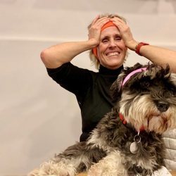 Mercedes Milá y su perro Scott listos para hacer deporte en 'Scott y Milá'