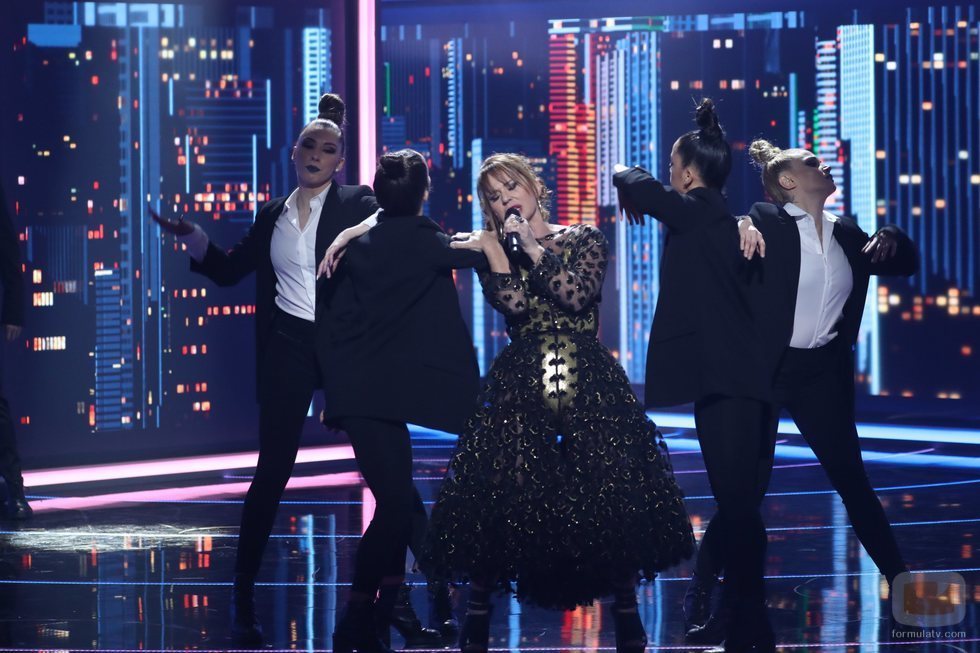 Vicky Larraz versiona "Ni una sola palabra" en la Gala 3 de 'La mejor canción jamás cantada'