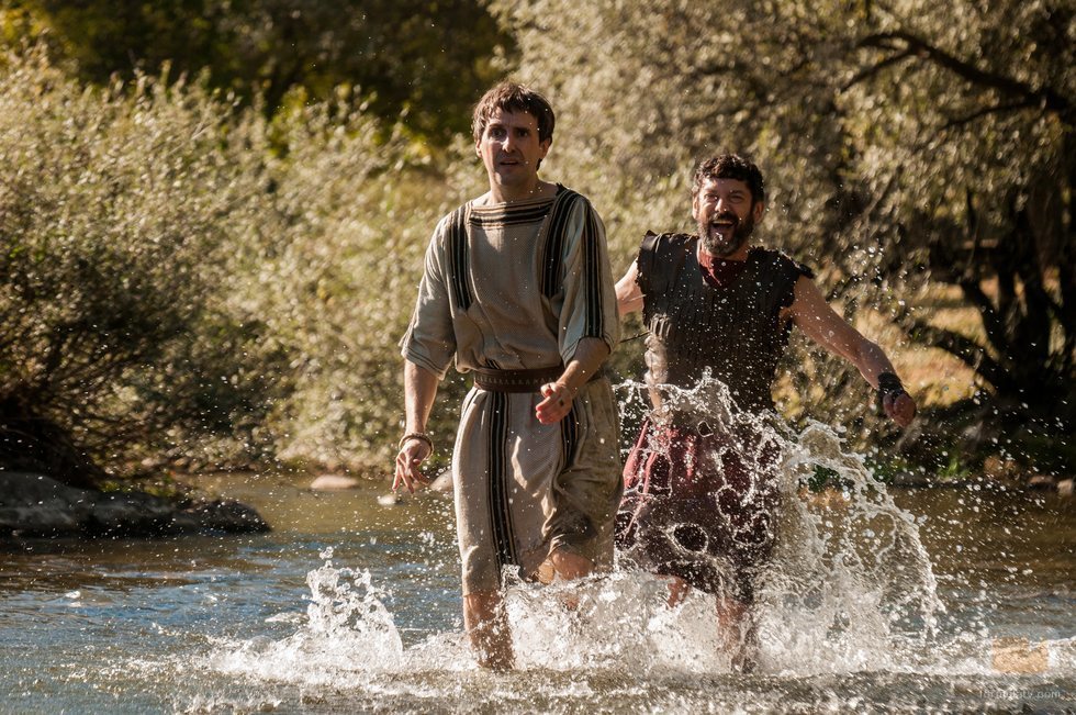 Manio y Gabino huyen a Tracia en 'Justo antes de Cristo'