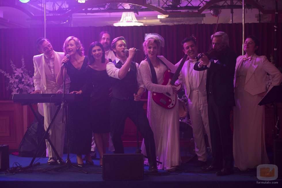 Los Alcántara celebran la boda de Toni y Deborah en la temporada 20 de 'Cuéntame cómo pasó'