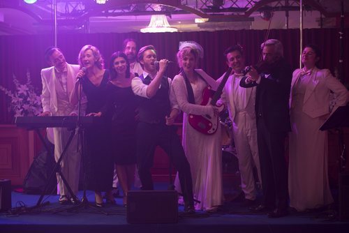 Los Alcántara celebran la boda de Toni y Deborah en la temporada 20 de 'Cuéntame cómo pasó'