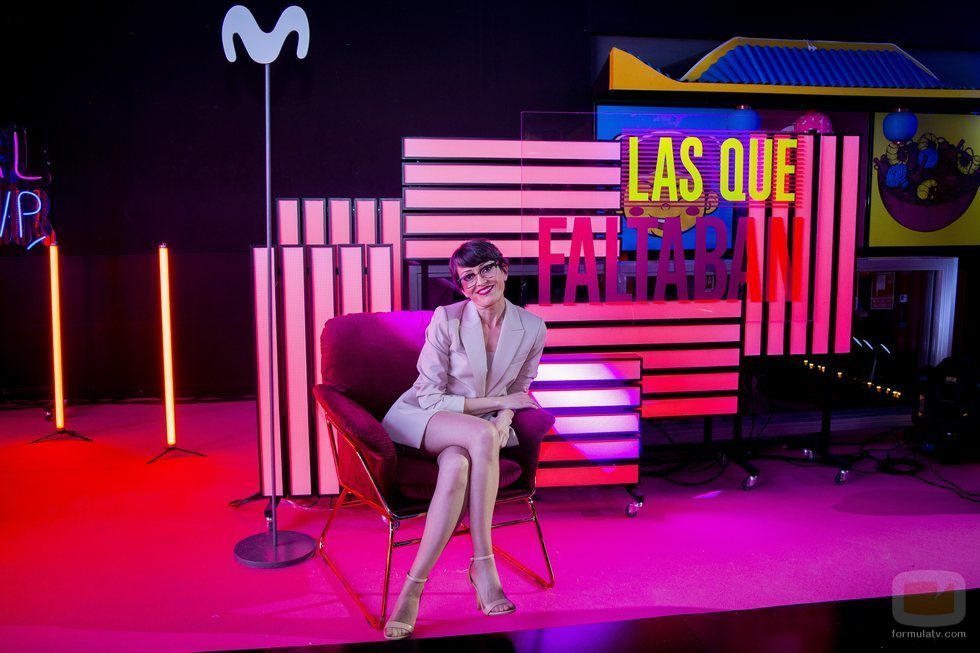 Thais Villas, presentadora de 'Las que faltaban', posando durante la rueda de prensa