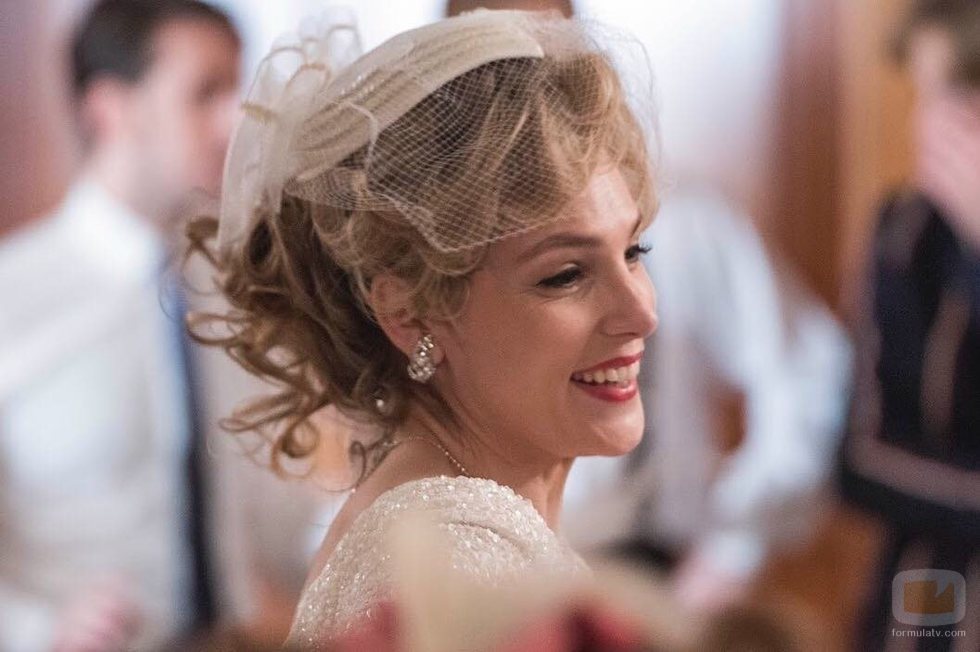 Paloma Bloyd vestida de novia en la temporada 20 de 'Cuéntame cómo pasó'