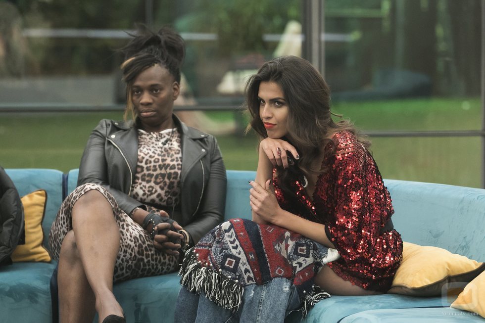 Carolina Sobe y Sofia Suescun, durante la Gala 10 de 'GH DÚO'