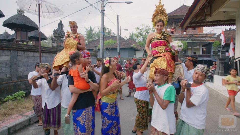 Raquel se casa en Indonesia en la quinta temporada de 'Los Gipsy Kings'