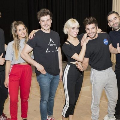 Miki Núñez ensaya junto a los bailarines para su actuación en Eurovisión 2019