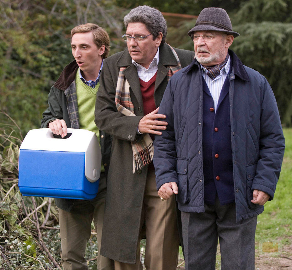 Iván Massagué, Antonio Dechent y Pepe Ruiz en un capítulo de 'La familia Mata'