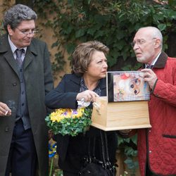 Funeral por el perro de la familia Mata