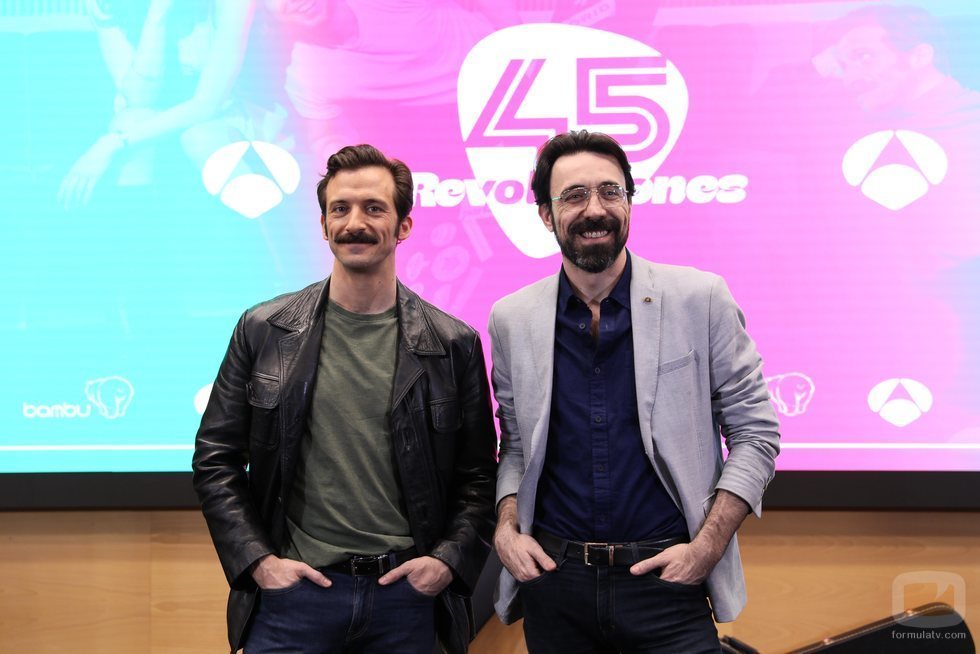 Iván Marcos e Israel Elejalde en la presentación de '45 revoluciones'