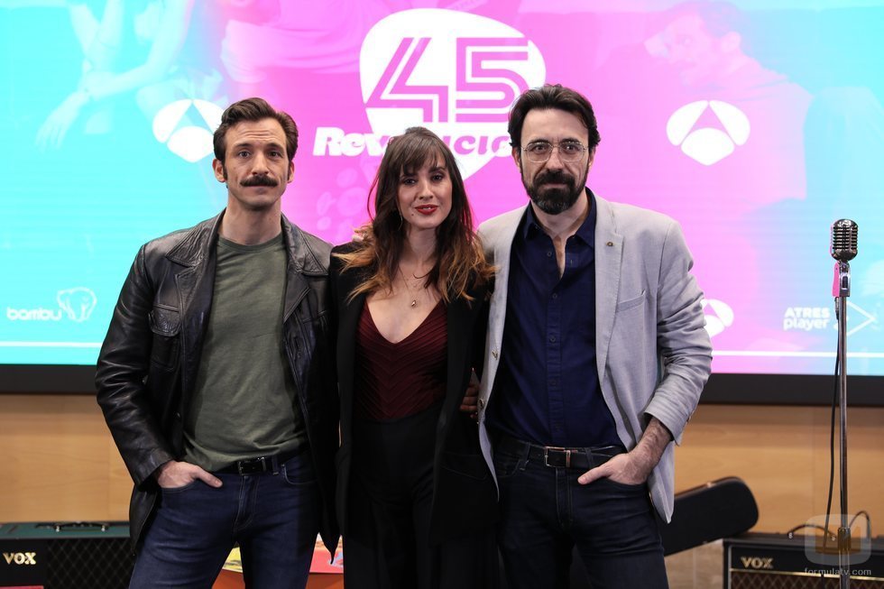  Marina San José, Iván Marcos e Israel Elejalde en la presentación de '45 revoluciones'