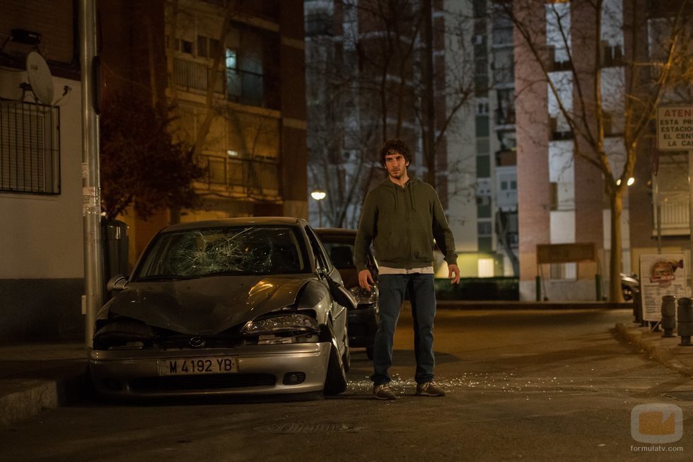 Quim Gutiérrez es Javier en un contexto destructivo en 'El vecino'