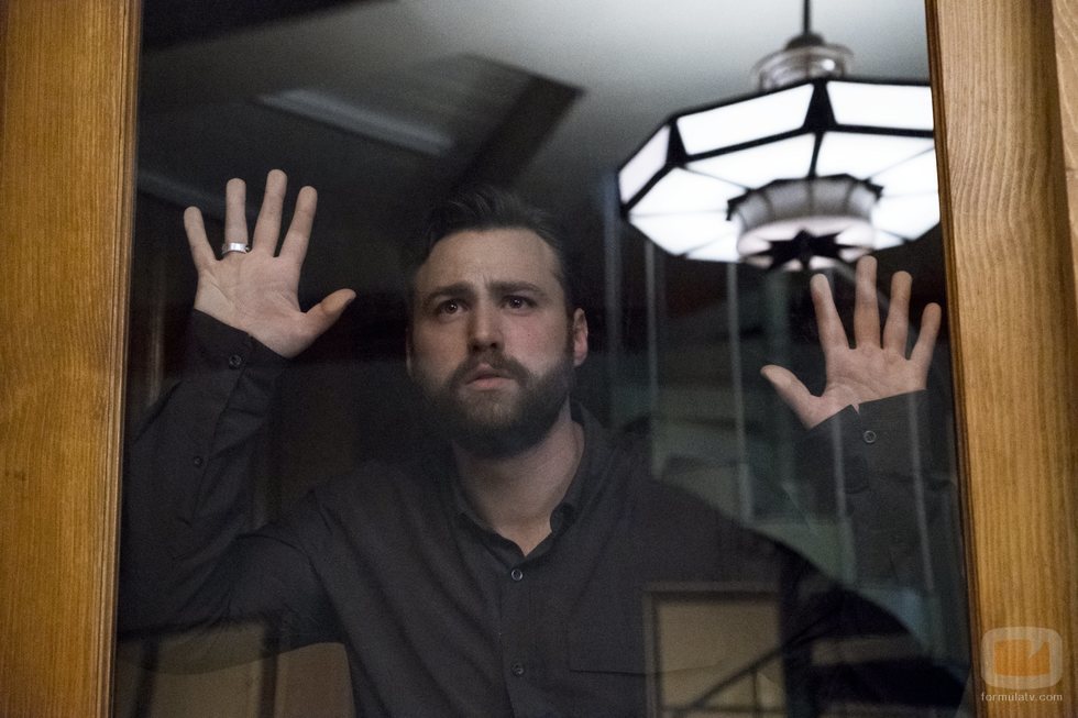 Emory Cohen en la segunda temporada de 'The OA'