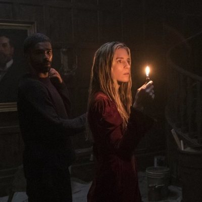 Karim y OA en la segunda temporada de 'The OA'