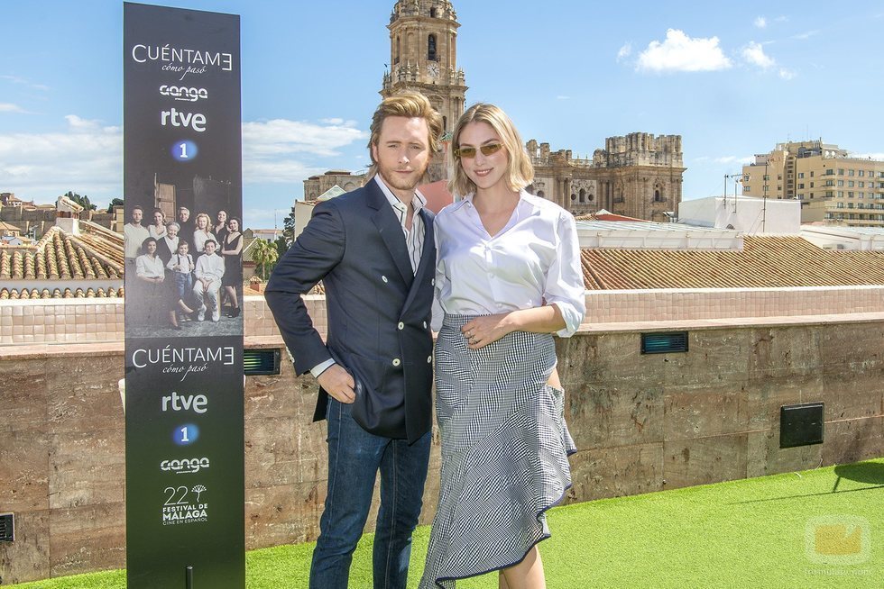 Pablo Rivero y Paloma Bloyd posan en el Festival de Málaga