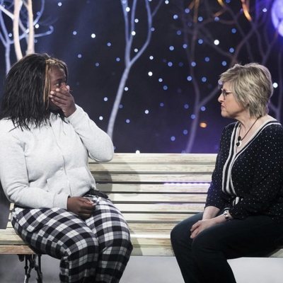 Carolina Sobe y la madre de María Jesús durante 'GH Dúo: Límite 24 horas'