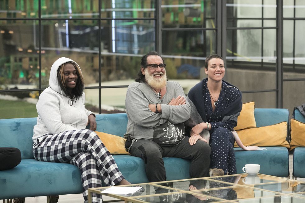 Carolina Sobe, Juan Miguel y María Jesús en la gala de 'GH Dúo: Límite 24 horas'