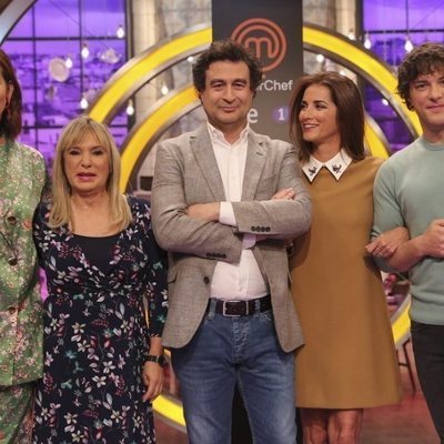 El jurado de 'MasterChef 7' junto a Toñi Prieto y Macarena Rey