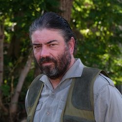Pako Revueltas es Marcíal Nerín en 'La caza. Monteperdido'