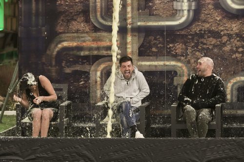 Alejandro Albalá sufre la caída de la papilla en la Gala 13 de 'GH Dúo'