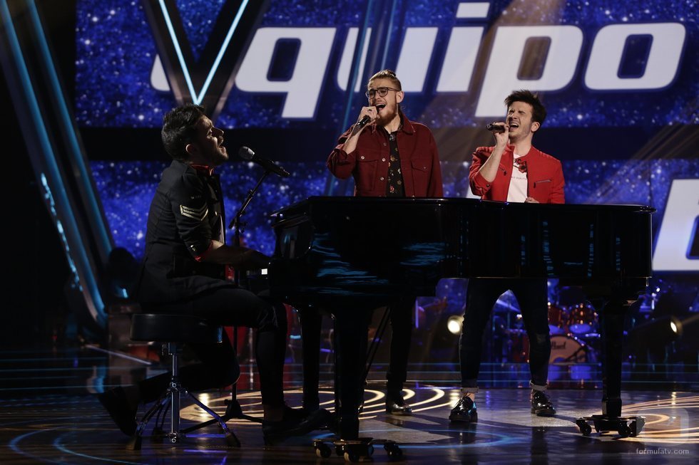 El equipo de Pablo López canta "Lo saben mis zapatos" en el segundo directo de 'La Voz'