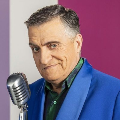 El Gran Wyoming, en una foto promocional de los 2000 programas de 'El intermedio'
