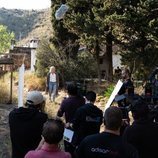 Maggie Civantos como la agente Blanca en el rodaje de 'Malaka'