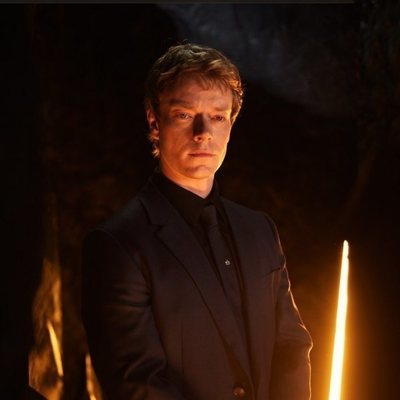 Alfie Allen posa en la premiere de la temporada 8 de 'Juego de Tronos'
