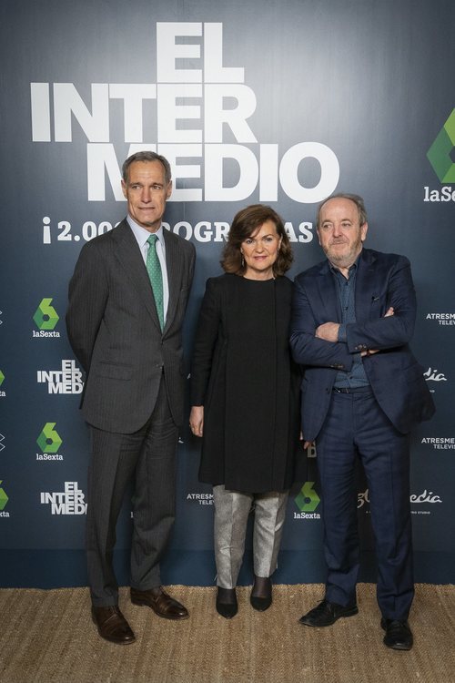 Silvio González, Carmen Calvo y Javier Pons, en el programa 2.000 de 'El Intermedio'