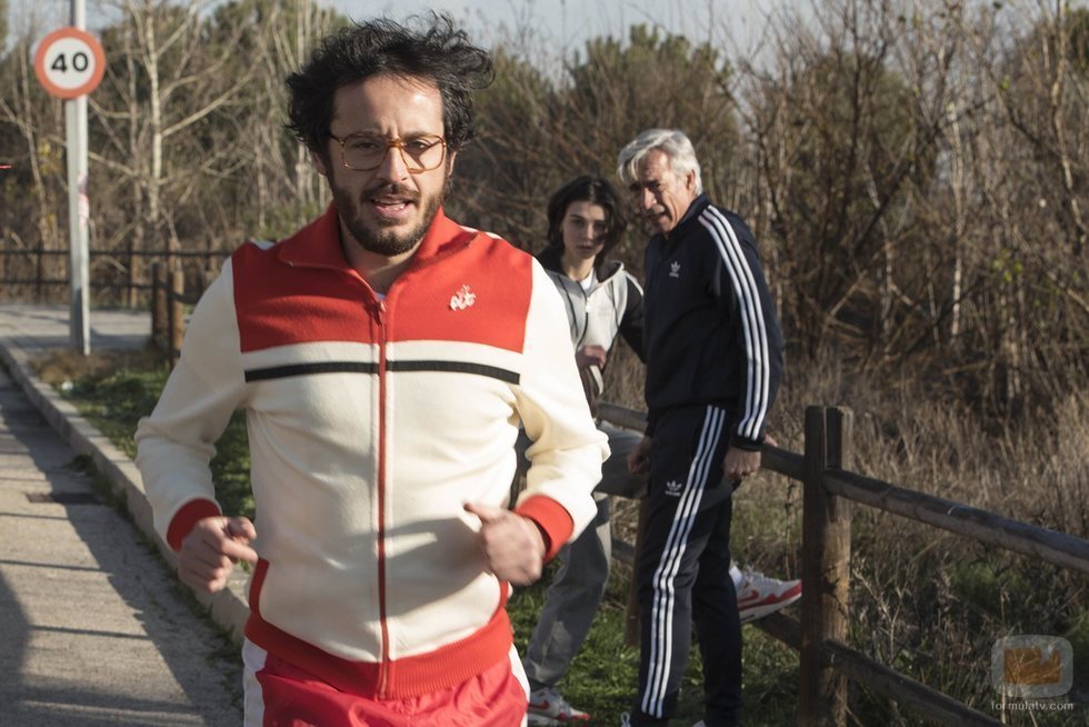 María y Antonio se encuentran con Salva en el 20x04 de 'Cuéntame cómo pasó'