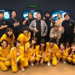 El equipo de doblaje de 'Vis a vis' en Japón posa 