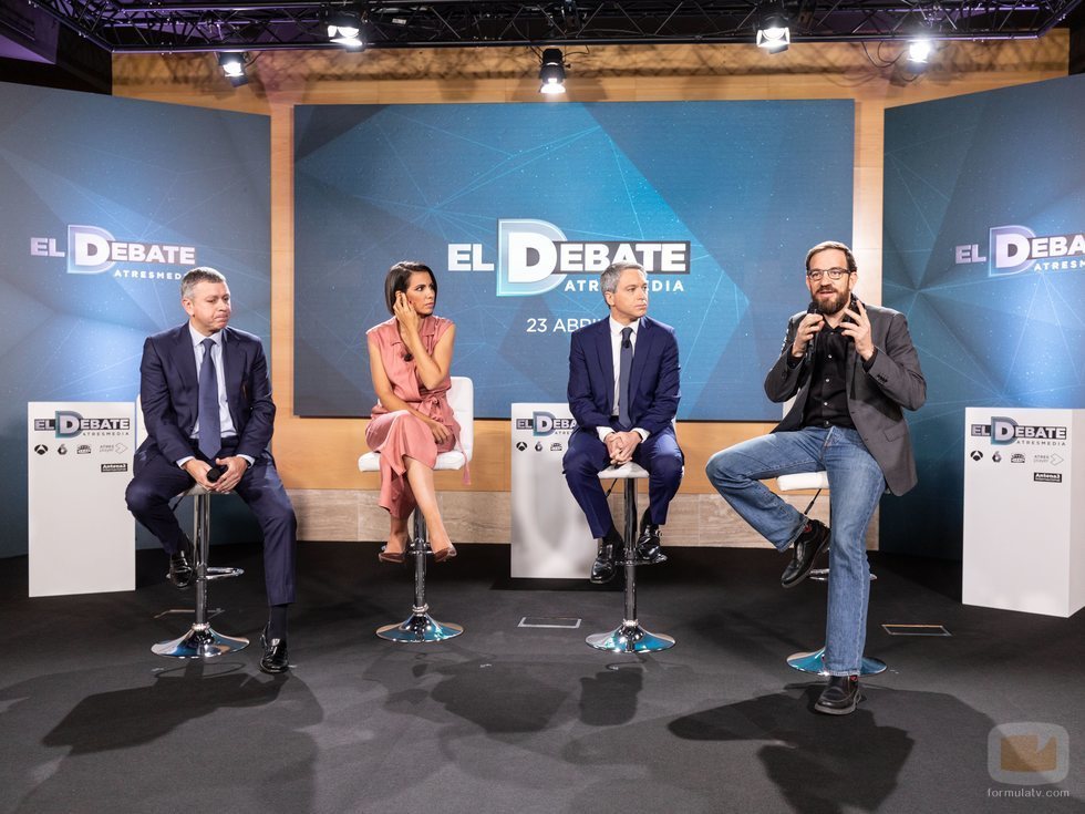 Santiago González, Ana Pastor, Vicente Vallés y Cesar González, presentan 'El debate' de Atresmedia