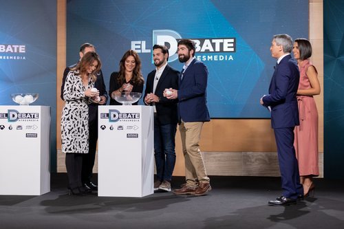 Representantes de los partidos políticos, en el sorteo del orden para 'El debate' de Atresmedia