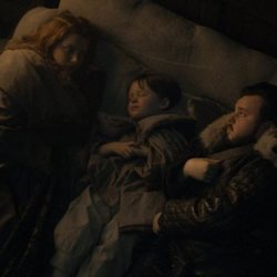 Gilly y Samwell Tarly duermen junto con el pequeño Sam en el 8x02 de 'Juego de Tronos'