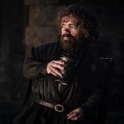 Tyrion Lannister bebe una copa de vino en el 8x02 de 'Juego de Tronos'
