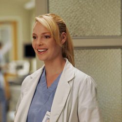 Katherine Heigl es Izzie Stevens en 'Anatomía de Grey'