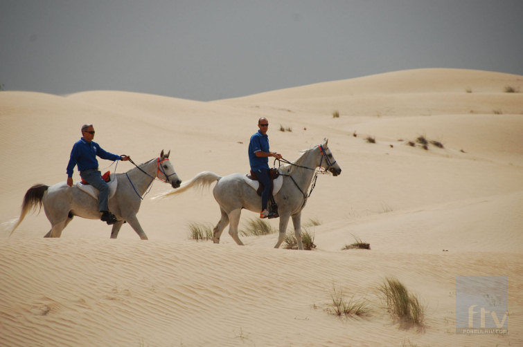 Javier Sardá visita Dubai en 'Dutifri'