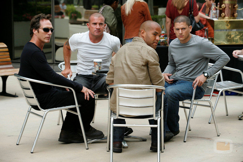 Dominic Purcell, Wentworth Miller, Amaury Nolasco y William Fitchner en 'Prison Break'