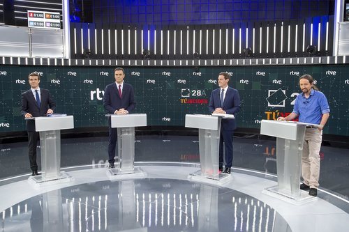 Los candidatos, en 'El debate en RTVE', tras sus atriles