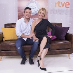 Carlos Maldonado y Cayetana Guillén Cuervo en la presentación de 'Cena con mamá'