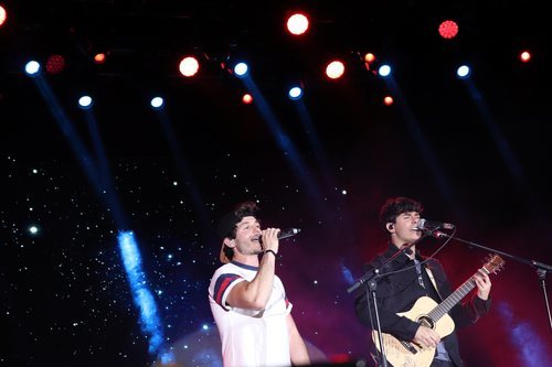 Miki Núñez y Alfred García interpretan "De la Tierra hasta Marte" en la PreParty de Madrid