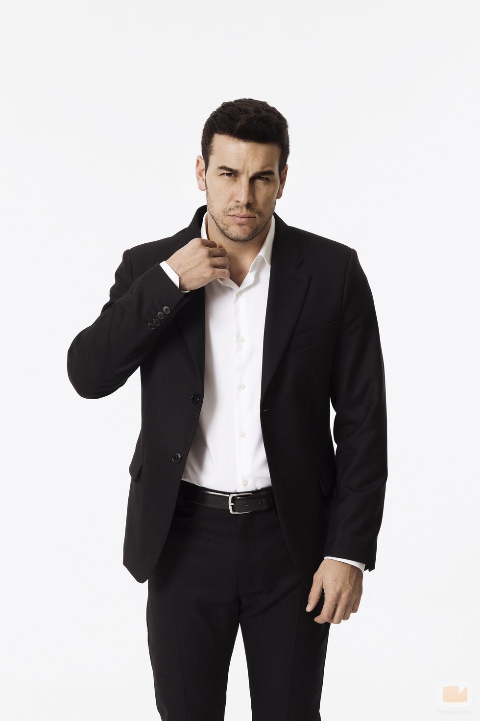 Mario Casas es Marco Mur en el thriller erótico 'Instinto'