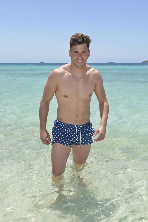 Albert Álvarez posa en bañador como concursante de 'Supervivientes 2019'