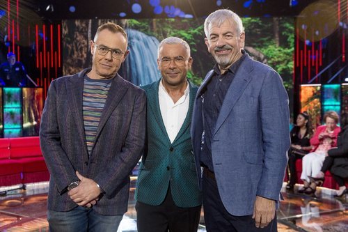 Los presentadores de 'Supervivientes 2019' en la Gala 1