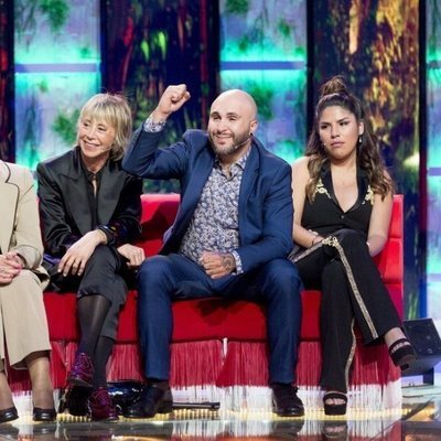 Kiko Rivera y Chabelita ven a su madre saltar del helicóptero, en la Gala 1 de 'Supervivientes 2019'