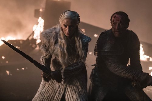 Jorah Mormont y Daenerys Targaryen luchan juntos en el 8x03 de 'Juego de Tronos'