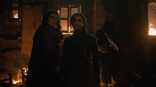 Melisandre, Arya y El Perro en Invernalia durante el 8x03 de 'Juego de Tronos'