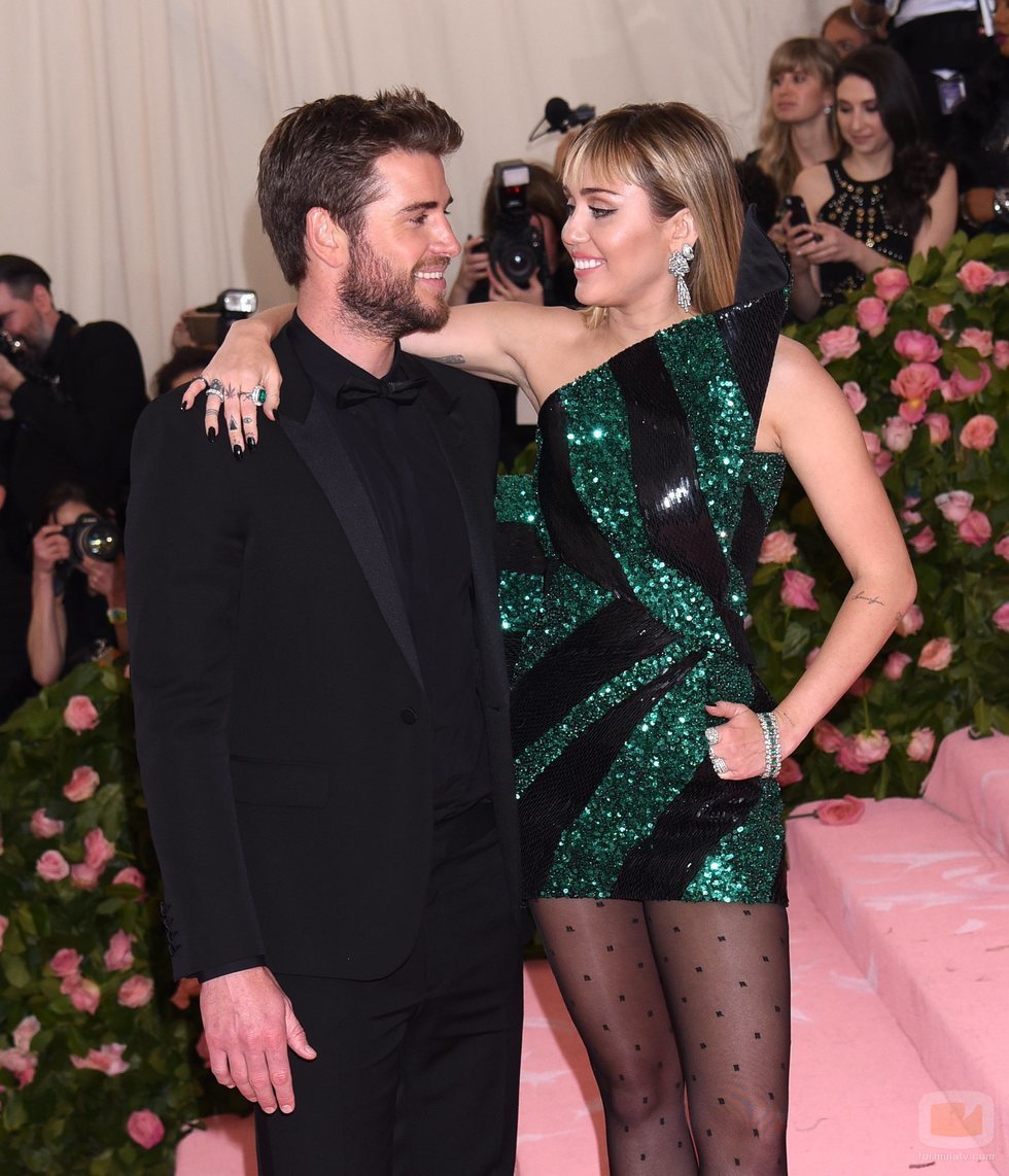 Miley Cyrus y Liam Hemsworth, en la Gala MET 2019