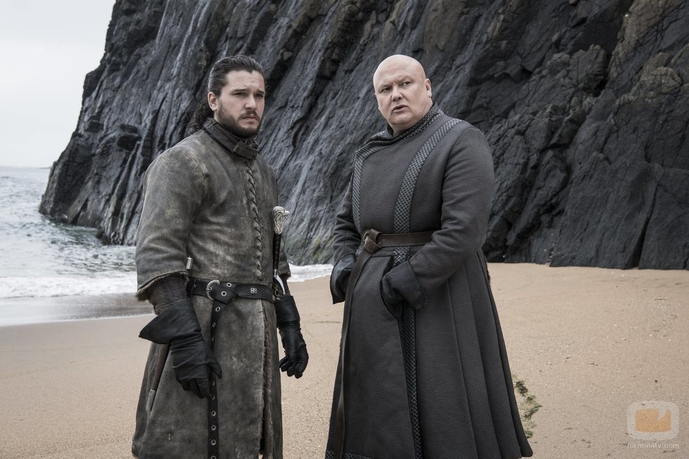 Varys y Jon Nieve se reencuentran en las playas de Rocadragón en el 8x05 de 'Juego de Tronos'