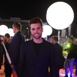 Duncan Laurence, en la alfombra naranja de Eurovisión 2019